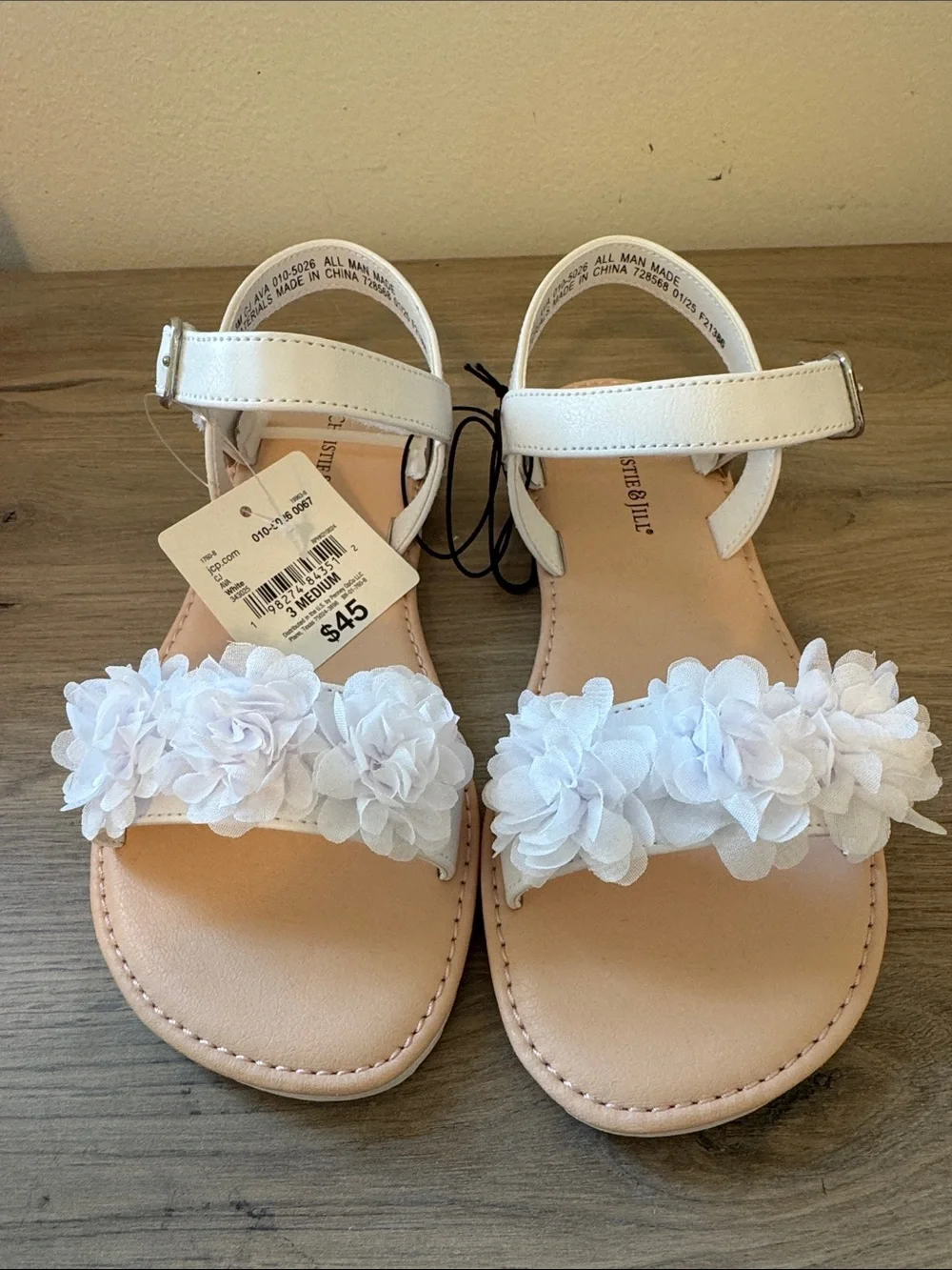 NWT Christie & Jill Girls' White Floral Ankle-Strap Sandals